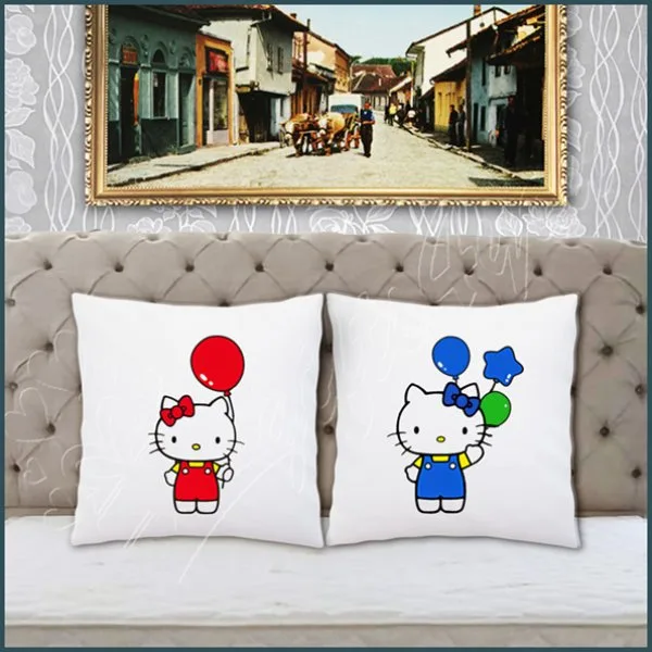 Hello Kitty jastuci za parove Hello Kitty jastuci za parove